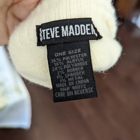 Steve Madden touchscreen women gloves. New without tag - Picture 4 of 4